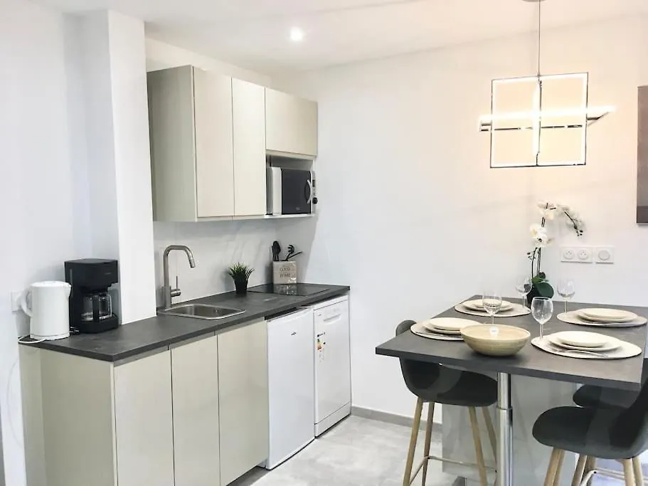 Apartment L'Ecrin - 4 Pers - Neuf - Hyper Centre - Plage A 2 Min A Pied Saint-Raphael  France